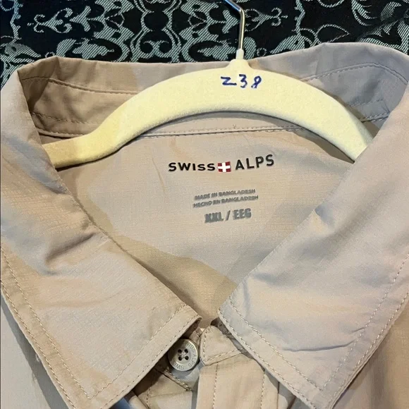 SWISS ALPS Men’s Light Tan Short-Sleeve Button-Down Fishing Shirt - Picture 9 of 11